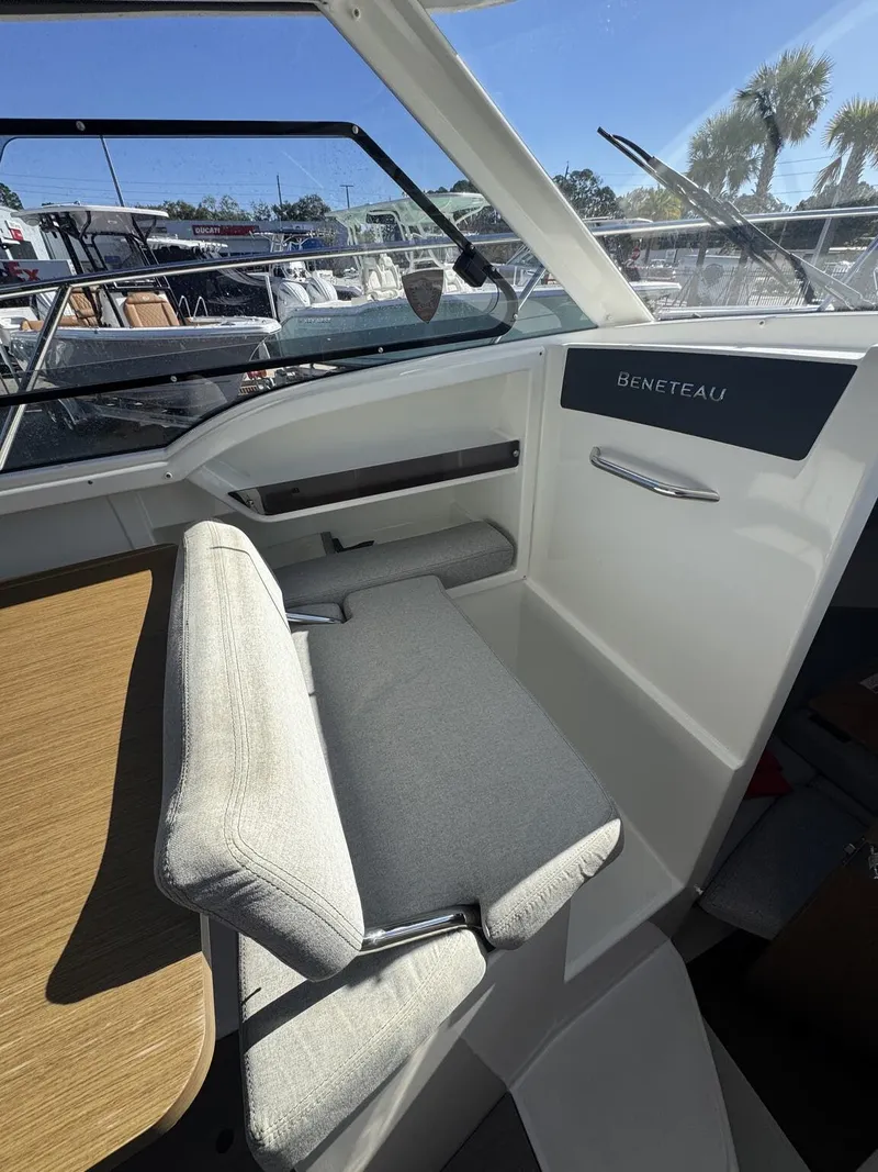 Slide: The Image of Beneteau Antares 23 2020 - 20
