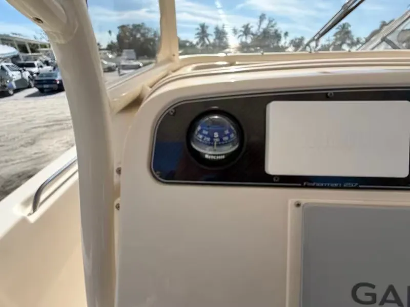 Slide: The Image of Grady-White Fisherman 257 2016 - 10