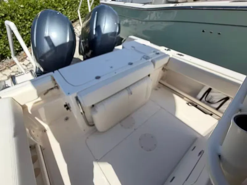 Slide: The Image of Grady-White Fisherman 257 2016 - 12