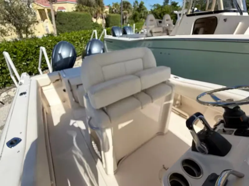 Slide: The Image of Grady-White Fisherman 257 2016 - 5