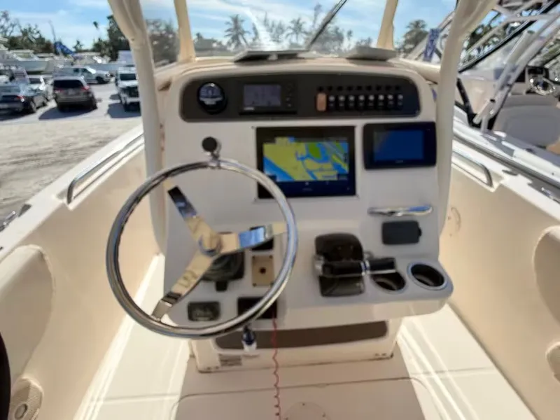 Slide: The Image of Grady-White Fisherman 257 2016 - 6