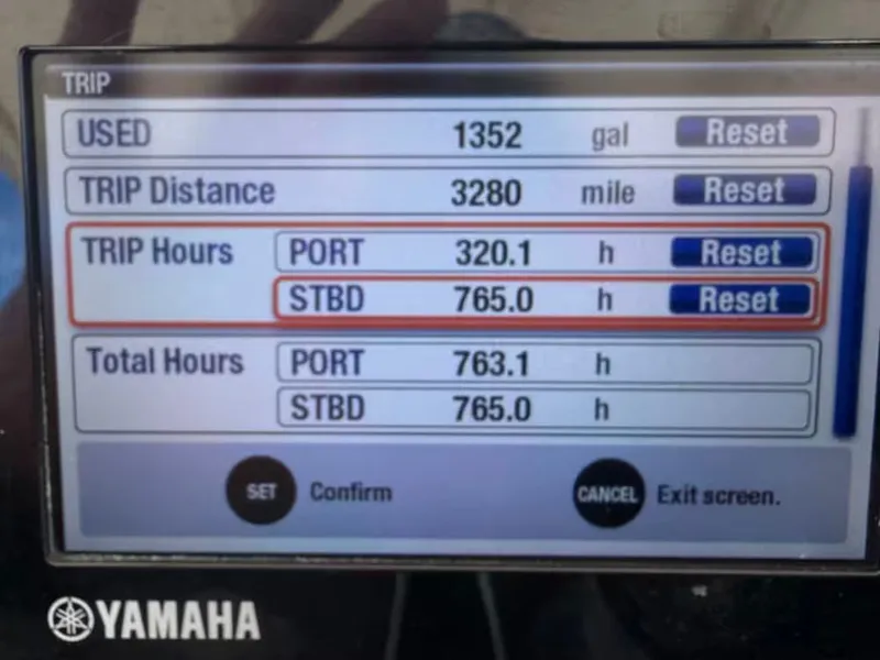 Slide: The Image of Grady-White Fisherman 257 2016 - 7