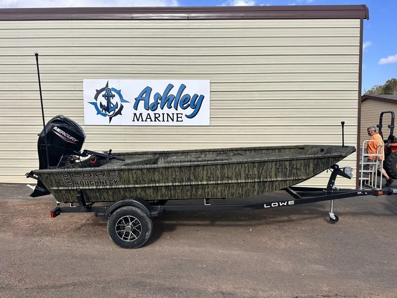 The Image of Lowe Roughneck Tiller 1660 Deluxe 2026 - 1