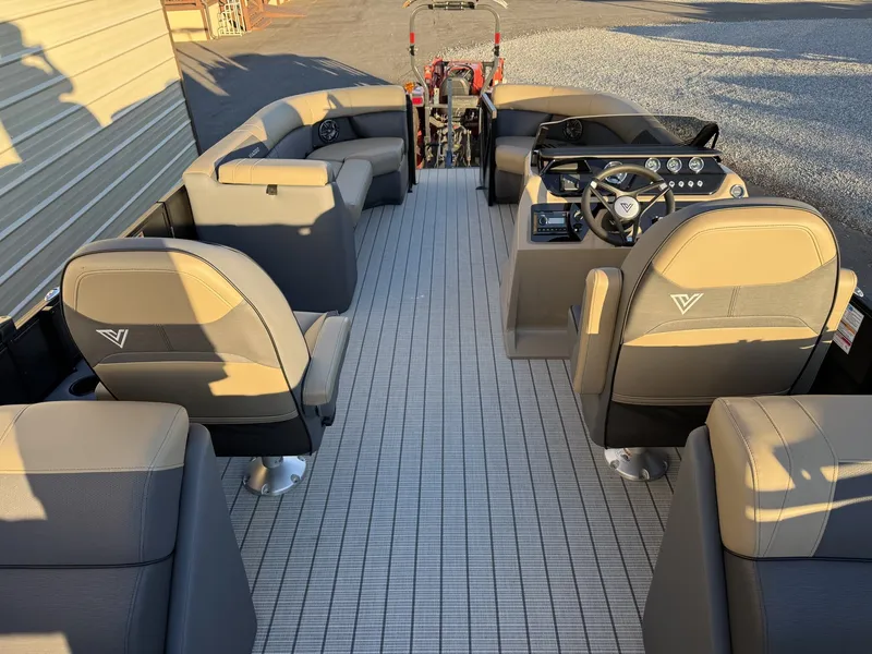 Slide: The Image of Viaggio Lago V 2026 - 13