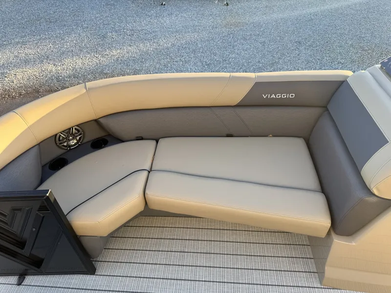 Slide: The Image of Viaggio Lago V 2026 - 8