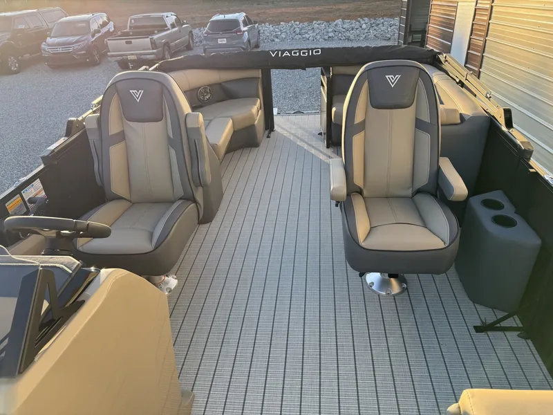 Slide: The Image of Viaggio Lago V 2026 - 9