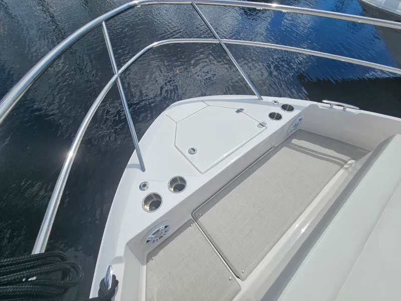 Slide: The Image of Regal 36 XO 2025 - 34