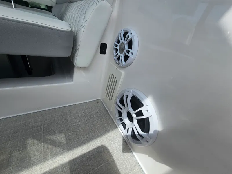 Slide: The Image of Regal 36 XO 2025 - 38