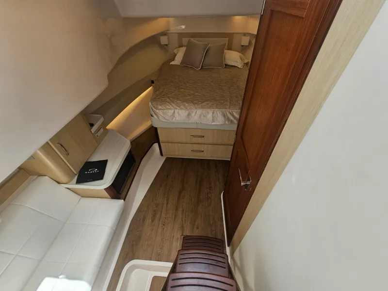 Slide: The Image of Regal 36 XO 2025 - 39