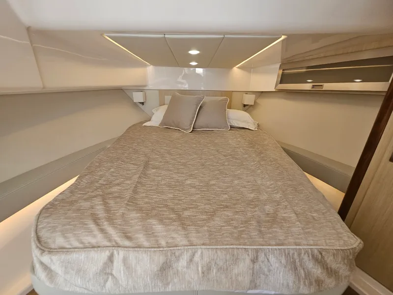 Slide: The Image of Regal 36 XO 2025 - 40