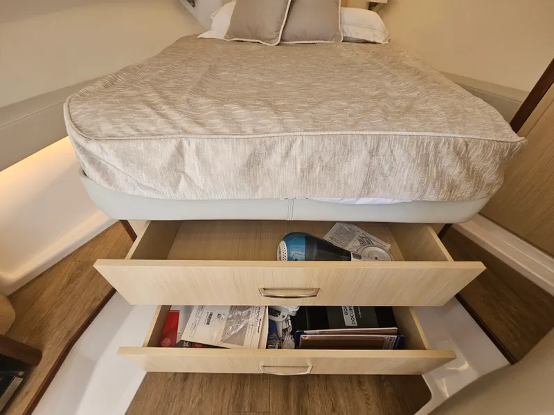 Slide: The Image of Regal 36 XO 2025 - 41