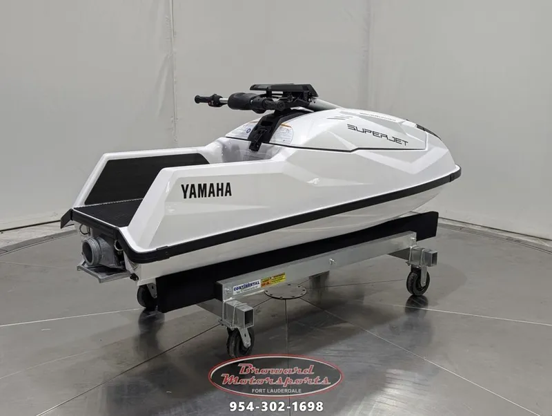 Slide: The Image of Yamaha SuperJet® 2025 - 10