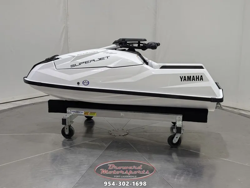 Slide: The Image of Yamaha SuperJet® 2025 - 6