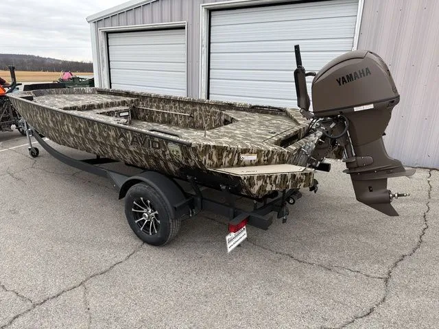 Slide: The Image of Avid 18 Commander 2026 - 2