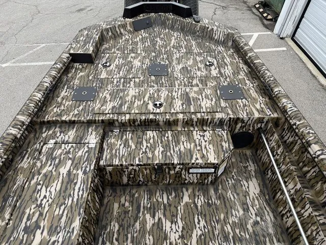 Slide: The Image of Avid 18 Commander 2026 - 7