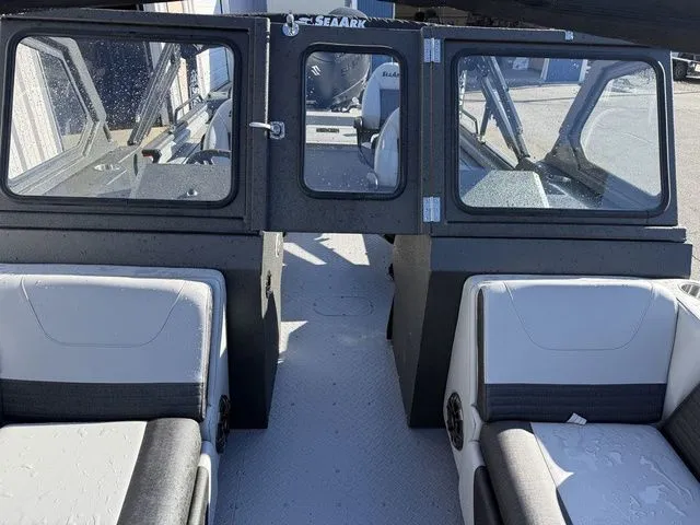 Slide: The Image of SeaArk Easy Cat 2026 - 16