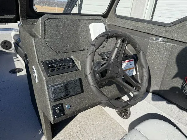 Slide: The Image of SeaArk Easy Cat 2026 - 17