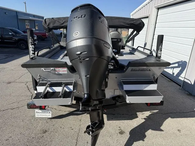 Slide: The Image of SeaArk Easy Cat 2026 - 3