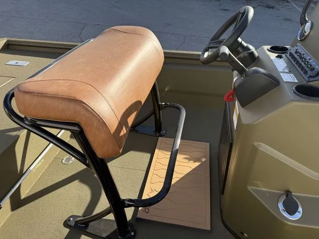 Slide: The Image of Avid 22 Rogue CC 2026 - 16