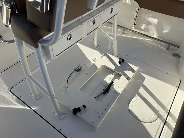 Slide: The Image of Pioneer 222 Islander 2026 - 20