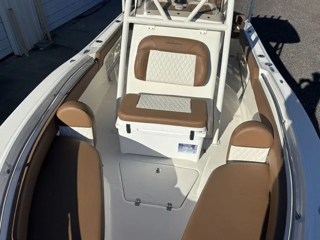 Slide: The Image of Pioneer 222 Islander 2026 - 36