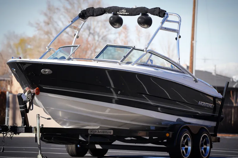 The Image of Monterey 214FS 2008 - 1