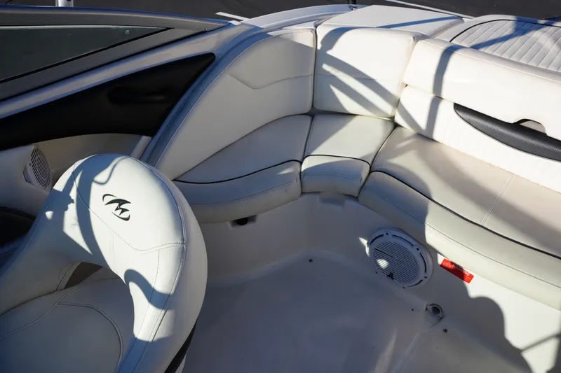 Slide: The Image of Monterey 214FS 2008 - 13