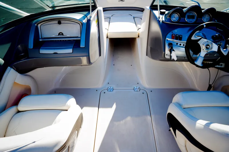 Slide: The Image of Monterey 214FS 2008 - 16