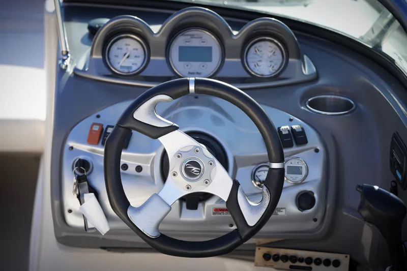 Slide: The Image of Monterey 214FS 2008 - 18