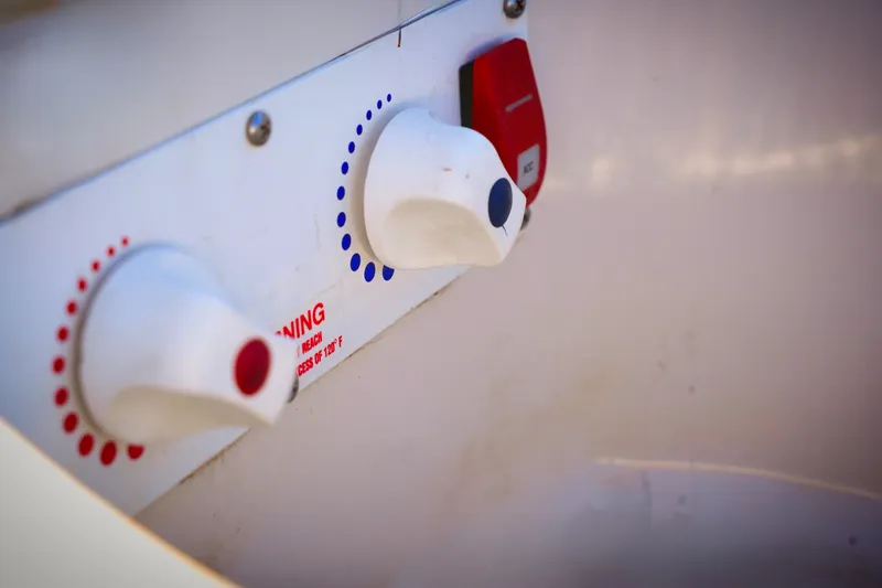 Slide: The Image of Monterey 214FS 2008 - 23