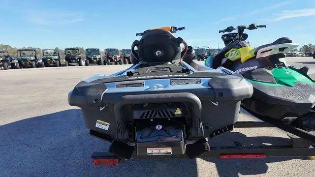 Slide: The Image of Sea-Doo GTI SE 170 IBR & Sound System 2021 - 5
