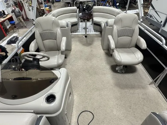 Slide: The Image of South Bay 524 RS 2013 - 12