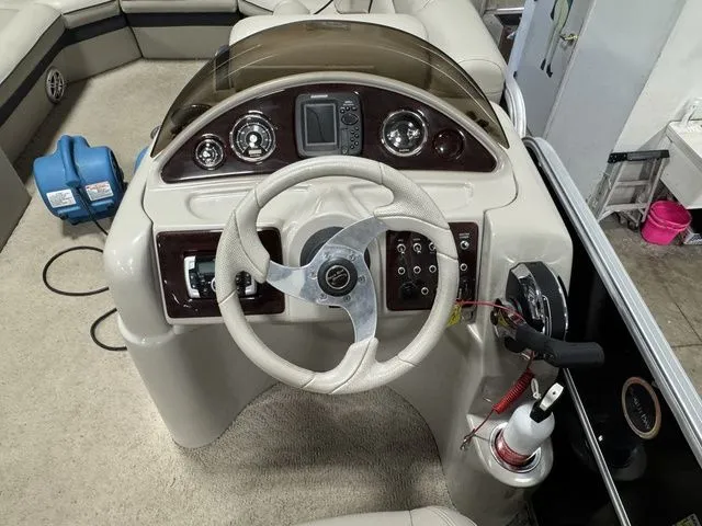 Slide: The Image of South Bay 524 RS 2013 - 16