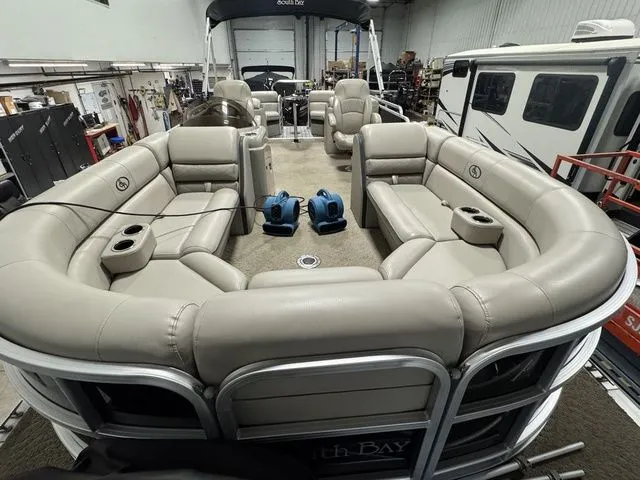 Slide: The Image of South Bay 524 RS 2013 - 8