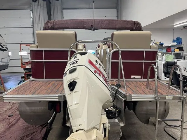 Slide: The Image of Manitou Oasis 23 VP 2013 - 6