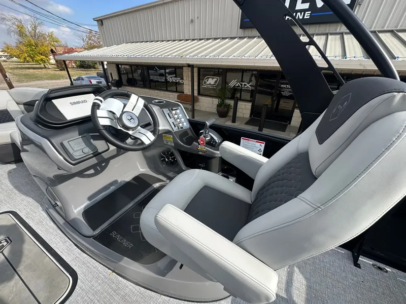 Slide: The Image of Harris Sunliner 230 2026 - 20