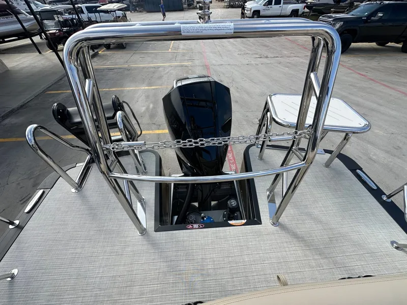 Slide: The Image of Harris Sunliner 230 2026 - 11