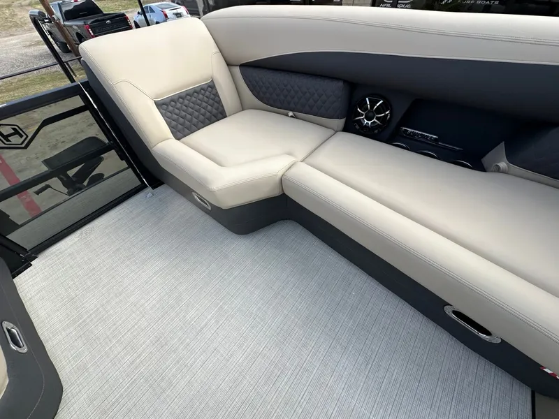 Slide: The Image of Harris Sunliner 230 2026 - 27