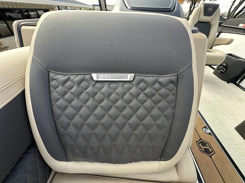 Slide: The Image of Harris Sunliner 230 2026 - 36