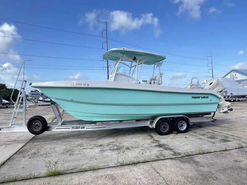 Slide: The Image of Twin Vee 260 SE 2020 - 3