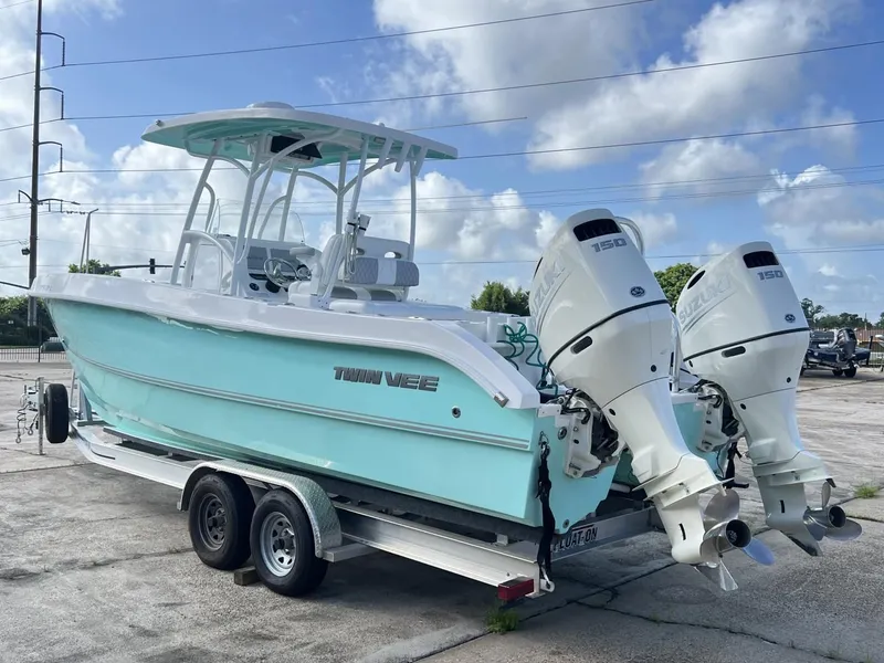 Slide: The Image of Twin Vee 260 SE 2020 - 4