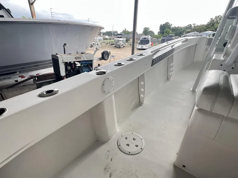 Slide: The Image of Twin Vee 260 SE 2020 - 7