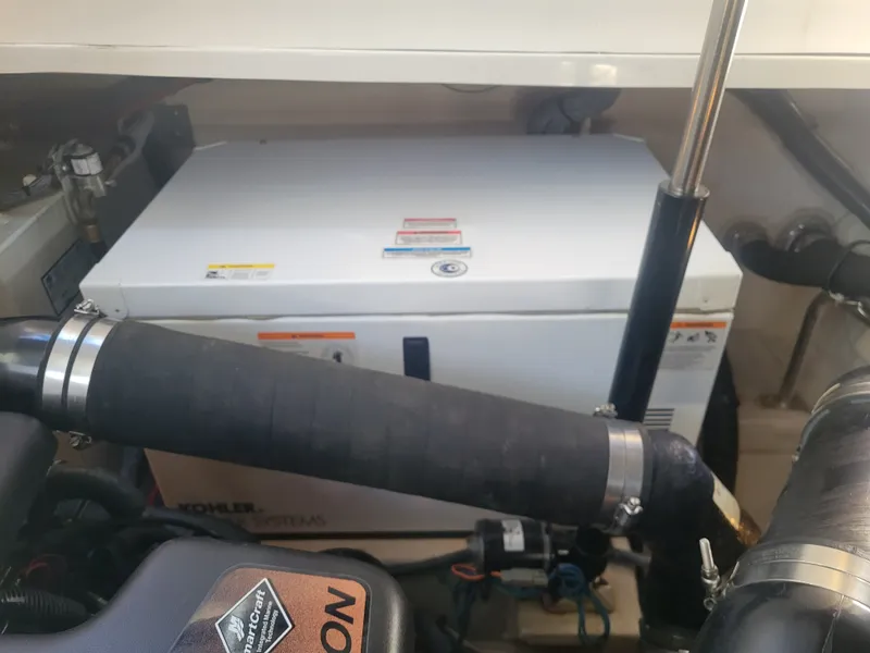 Slide: The Image of Sea Ray Sundancer 2008 - 106