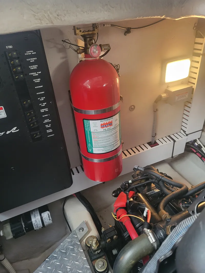 Slide: The Image of Sea Ray Sundancer 2008 - 111