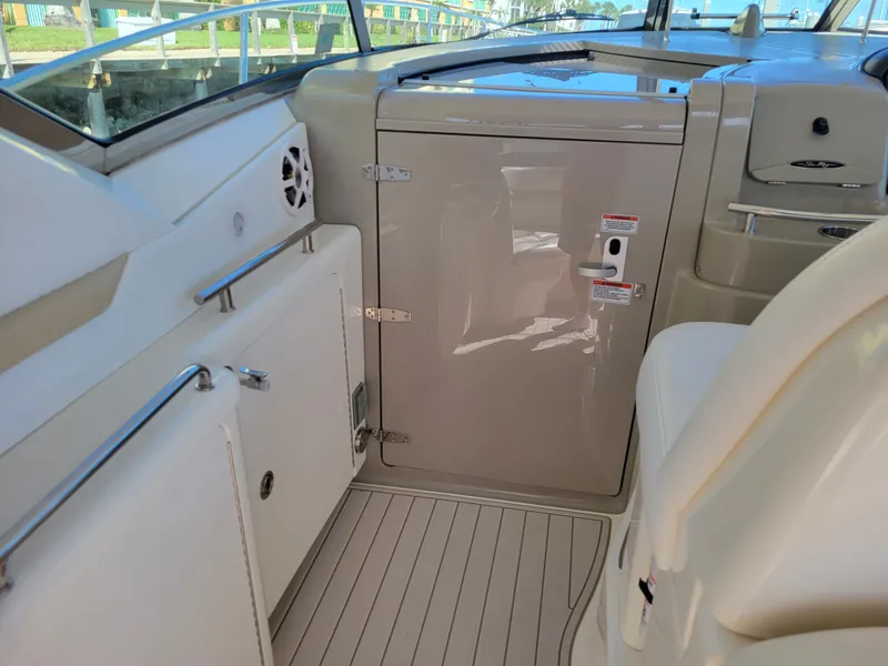 Slide: The Image of Sea Ray Sundancer 2008 - 27