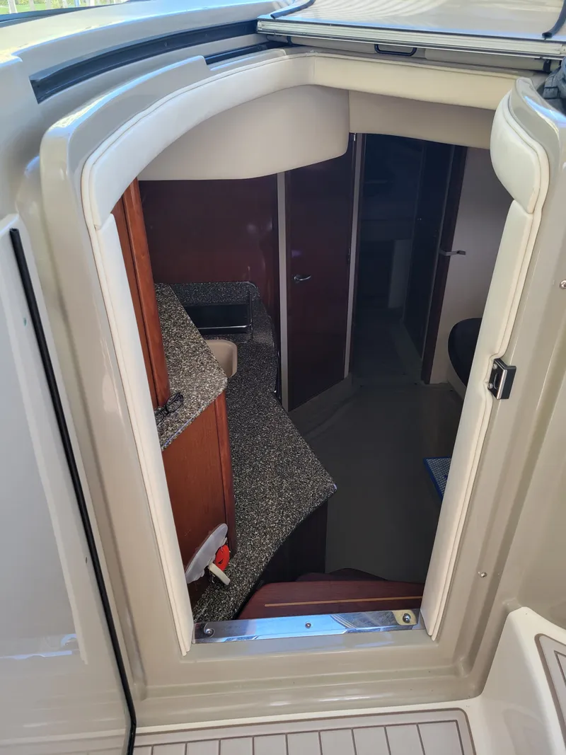 Slide: The Image of Sea Ray Sundancer 2008 - 38