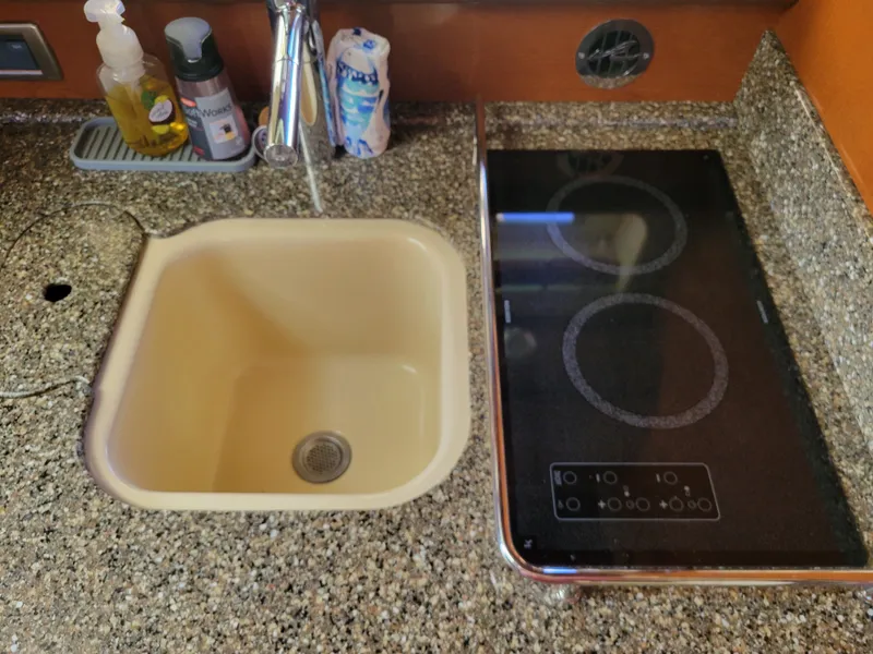 Slide: The Image of Sea Ray Sundancer 2008 - 52