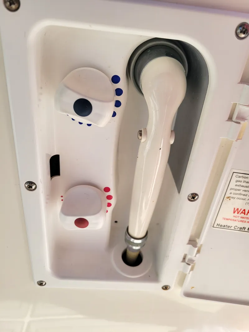 Slide: The Image of Sea Ray Sundancer 2008 - 82