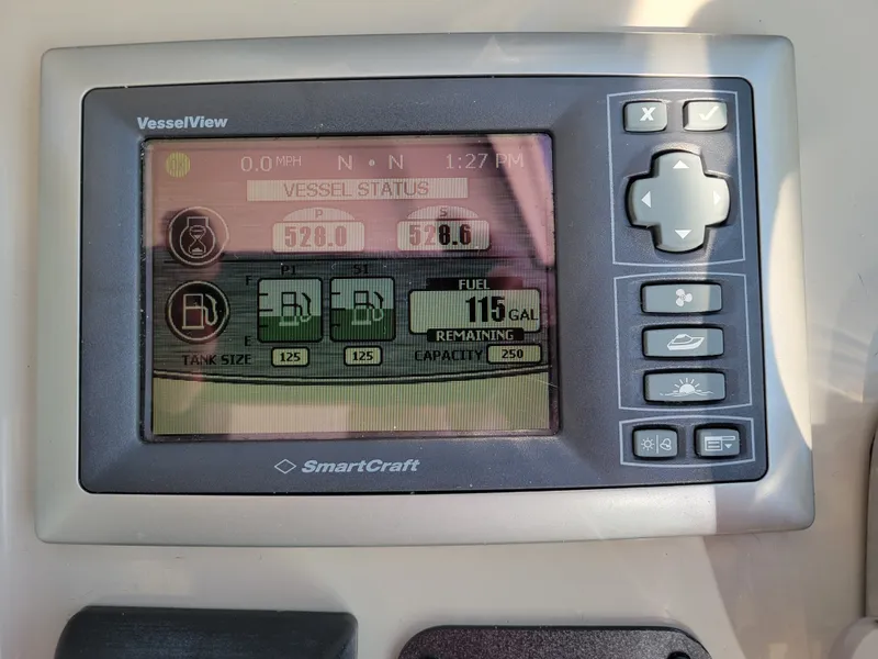 Slide: The Image of Sea Ray Sundancer 2008 - 83