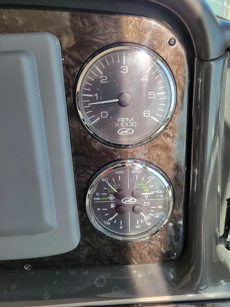 Slide: The Image of Sea Ray Sundancer 2008 - 86